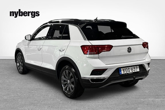 Volkswagen T-Roc 3 of 12