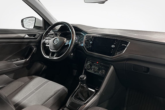 Volkswagen T-Roc 9 of 12