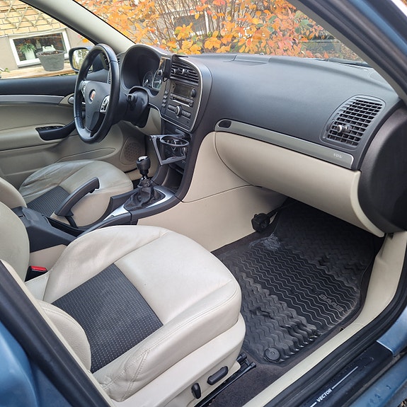 Saab 9-3 8 of 10