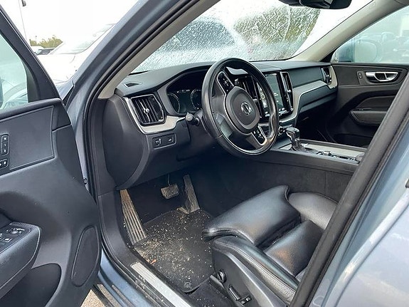 Volvo XC60 5 of 5