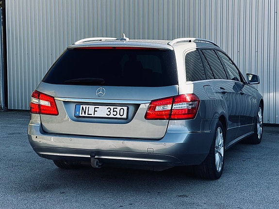 Mercedes-Benz E 250 9 of 18