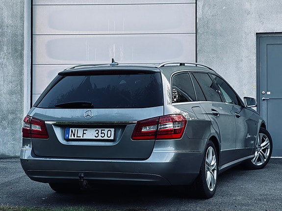 Mercedes-Benz E250 9 of 15
