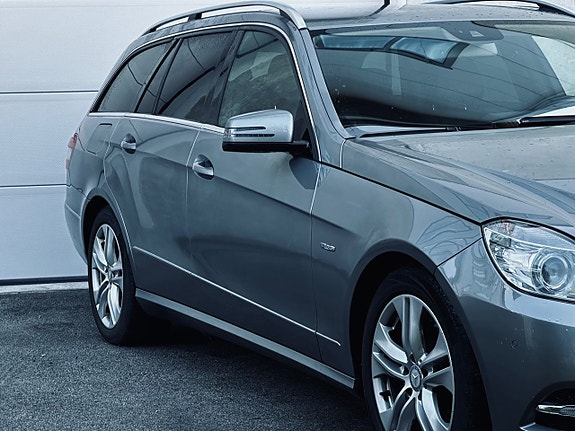 Mercedes-Benz E250 2 of 15