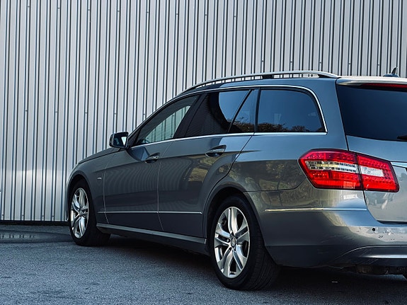 Mercedes-Benz E 250 11 of 18