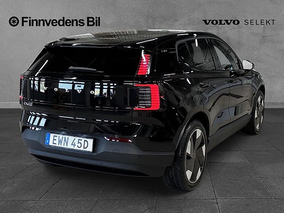 Volvo EX30 4 of 8