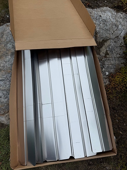 Product image 1 of 2