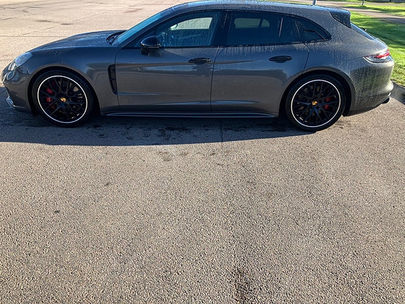 Porsche Panamera Turbo 6 of 11