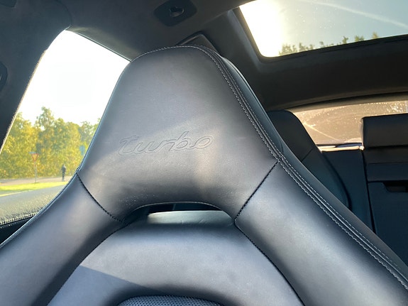 Porsche Panamera Turbo 10 of 11