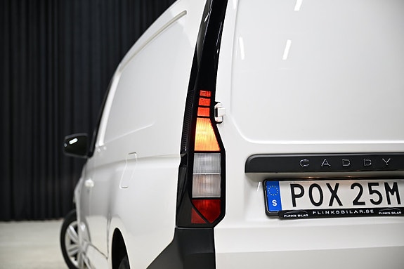 Volkswagen Caddy Maxi 11 of 30