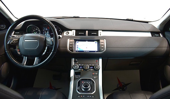 Land Rover Range Rover Evoque 26 of 27