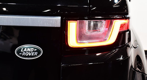 Land Rover Range Rover Evoque 24 of 27