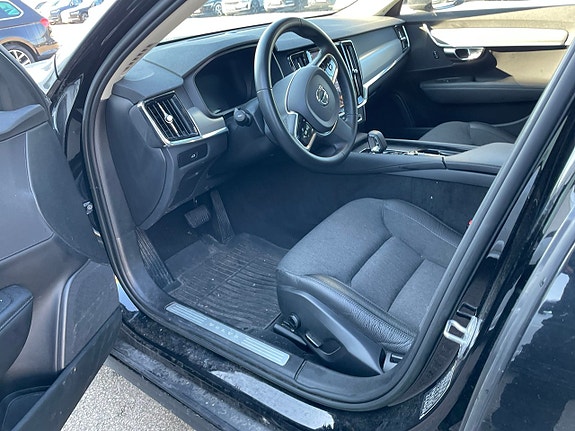 Volvo V90 Cross Country 5 of 5