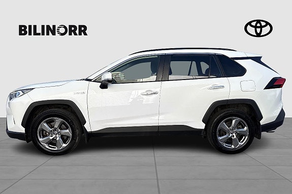 Toyota RAV4 4 of 14