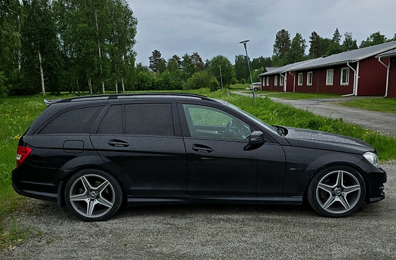 Mercedes-Benz C250 11 of 13