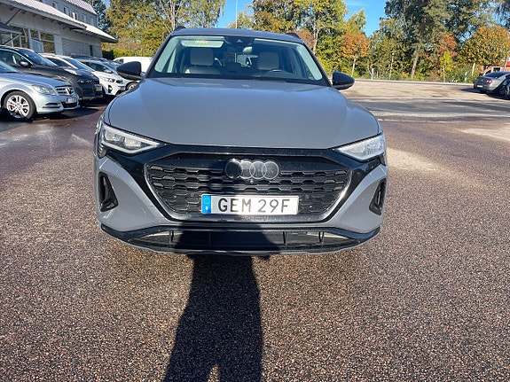 Audi Q8 e-tron 3 of 6