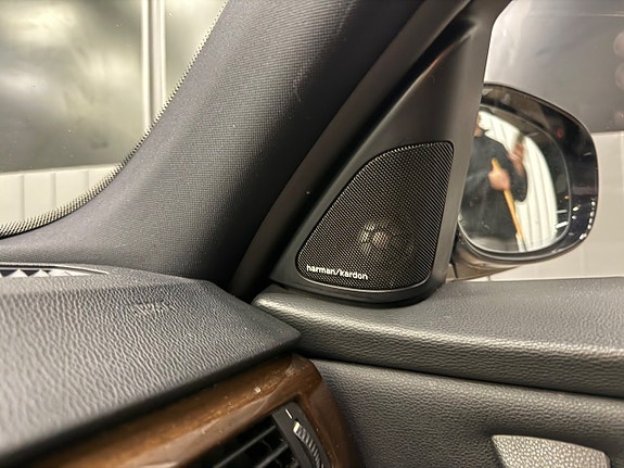 BMW 330d 27 of 30