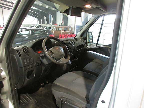 Renault Master 11 of 16