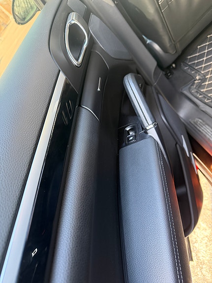 Porsche Cayenne 6 of 10