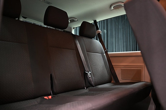 Volkswagen Caravelle 7 of 30