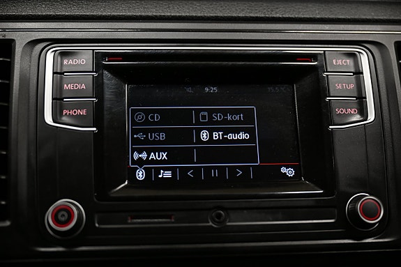 Volkswagen Caravelle 23 of 30