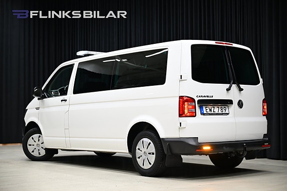 Volkswagen Caravelle 8 of 30