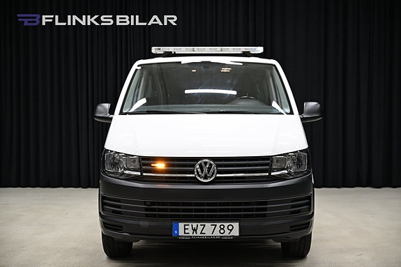 Volkswagen Caravelle 15 of 30
