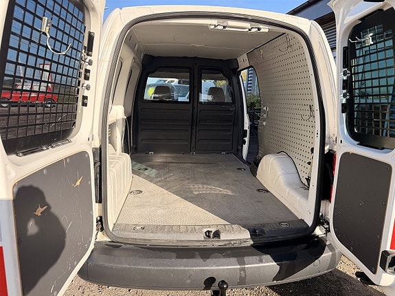 Volkswagen Caddy Maxi 8 of 8