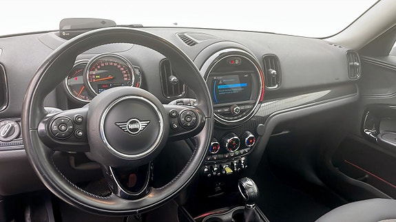 MINI Countryman Cooper SE 10 of 17
