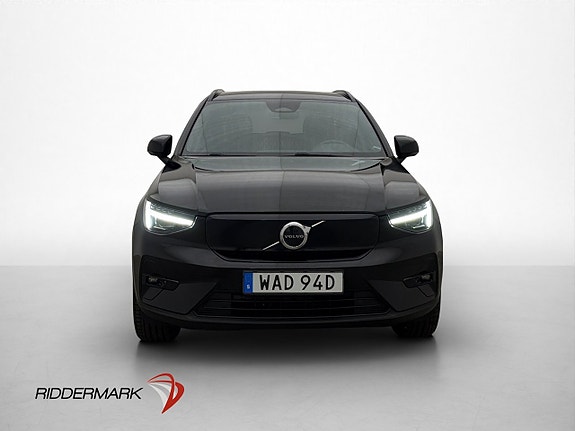 Volvo XC40 3 of 30