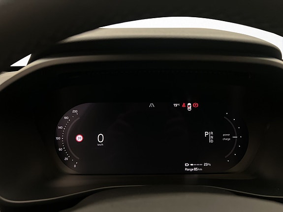 Volvo XC40 23 of 30