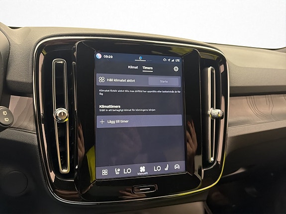 Volvo XC40 29 of 30