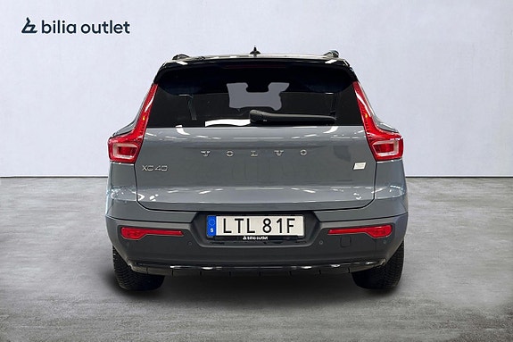 Volvo XC40 6 of 27