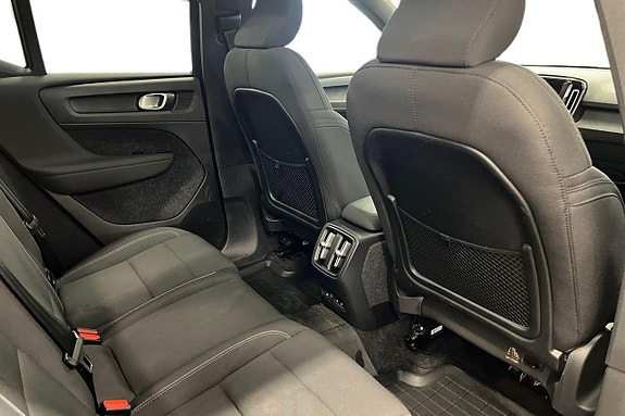 Volvo XC40 23 of 27