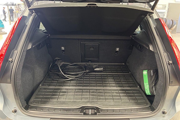 Volvo XC40 24 of 27