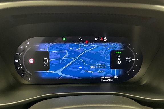 Volvo XC40 16 of 27