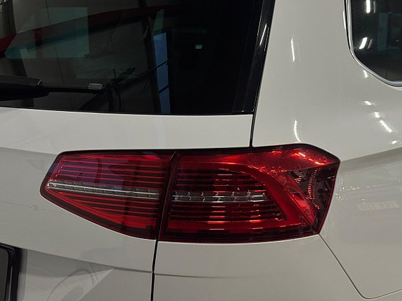 Volkswagen Passat 10 of 20