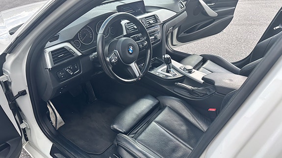 BMW 330e 9 of 22
