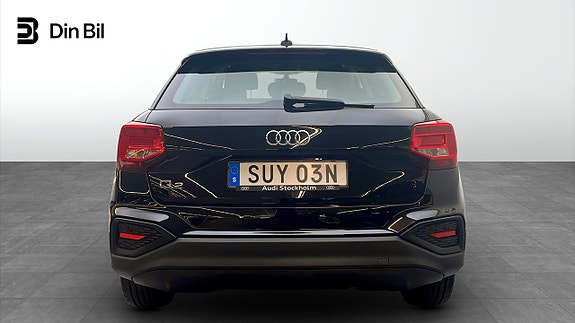 Audi Q2 5 of 16