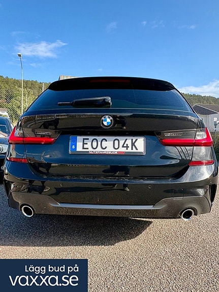BMW 320d 3 of 17