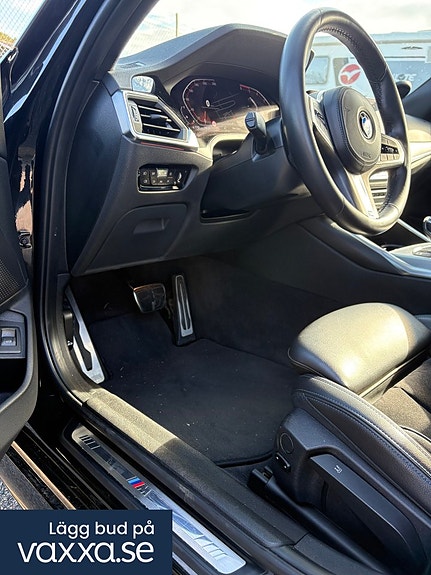 BMW 320d 9 of 17