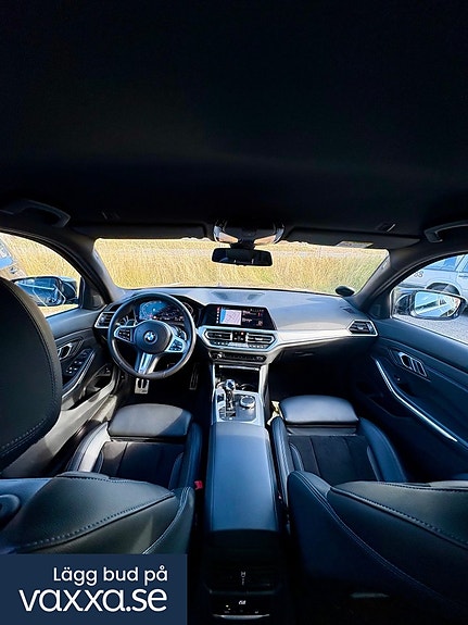 BMW 320d 12 of 17