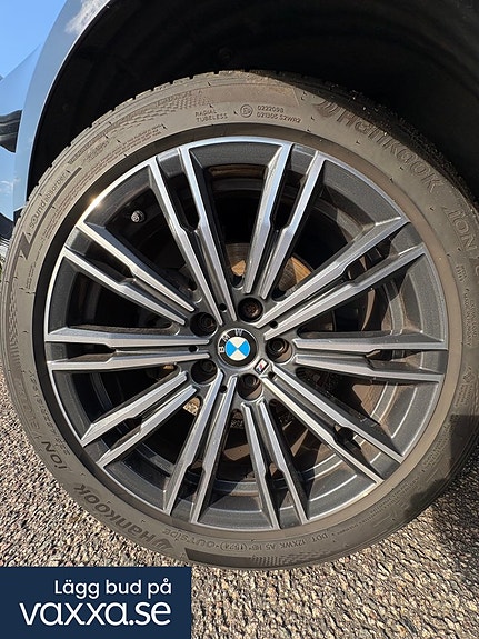 BMW 320d 14 of 17