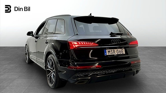 Audi Q7 3 of 26