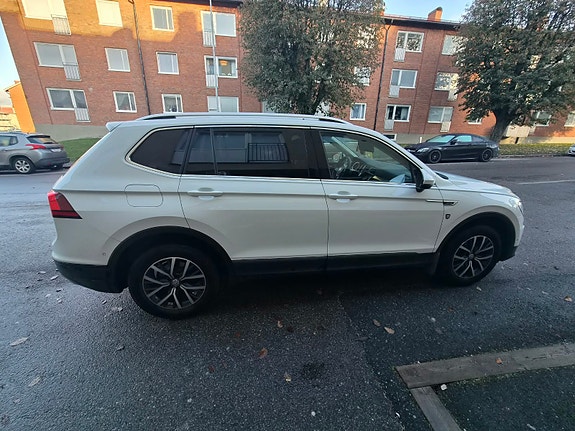 Volkswagen Tiguan Allspace 8 of 22