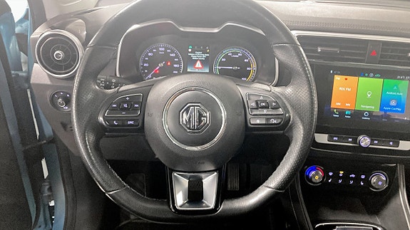 MG ZS 13 of 18