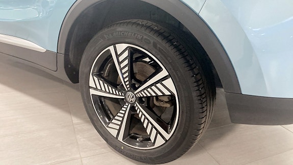MG ZS 6 of 18