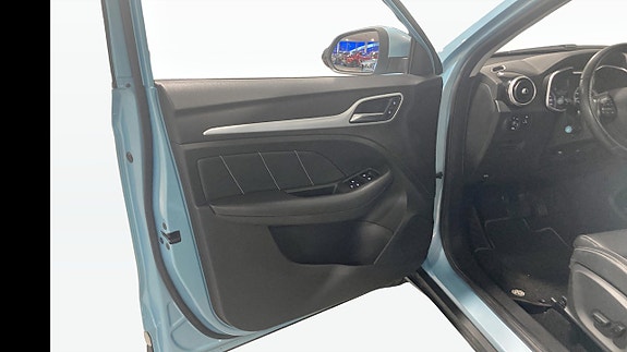 MG ZS 8 of 18