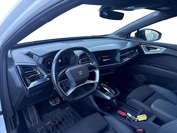 Audi Q4 e-tron 8 of 13