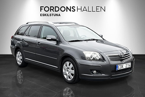 Toyota Avensis 3 of 18