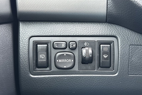 Toyota Avensis 13 of 18